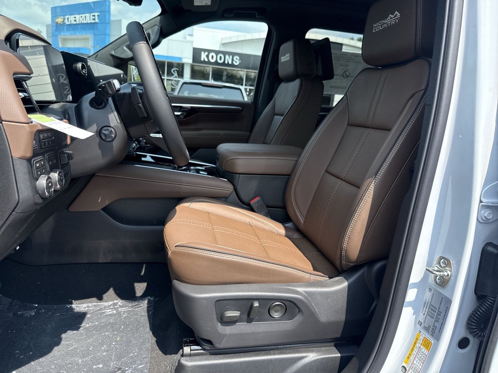 New 2026 Chevrolet Suburban High Country AWD/4WD image 10