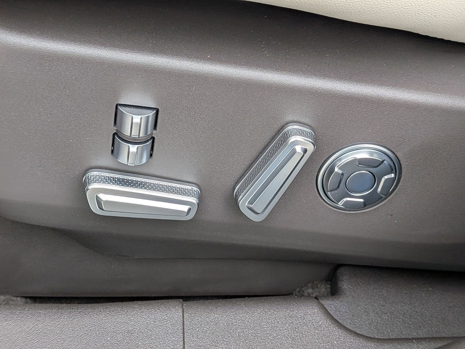 New 2026 Lincoln Nautilus Black Label image 23