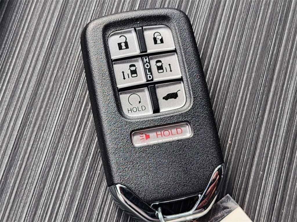 Certified 2024 Honda Odyssey EX image 32