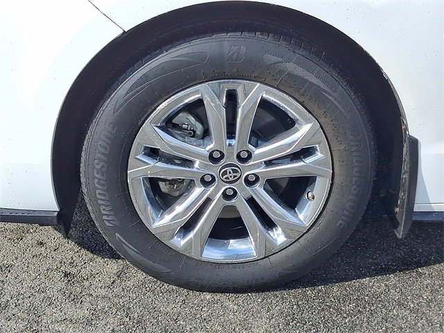 Used 2023 Toyota Sienna XSE w/ XSE Plus Package image 8