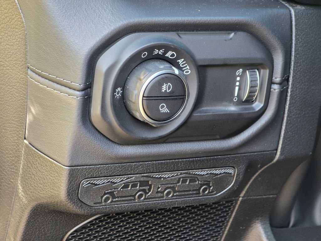 New 2026 Jeep Gladiator Willys AWD/4WD image 30