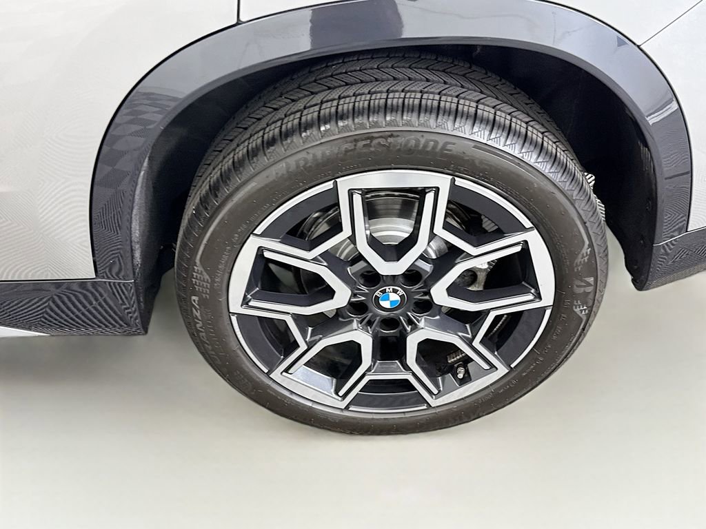 Certified 2025 BMW X1 xDrive28i w/ Premium Package image 29