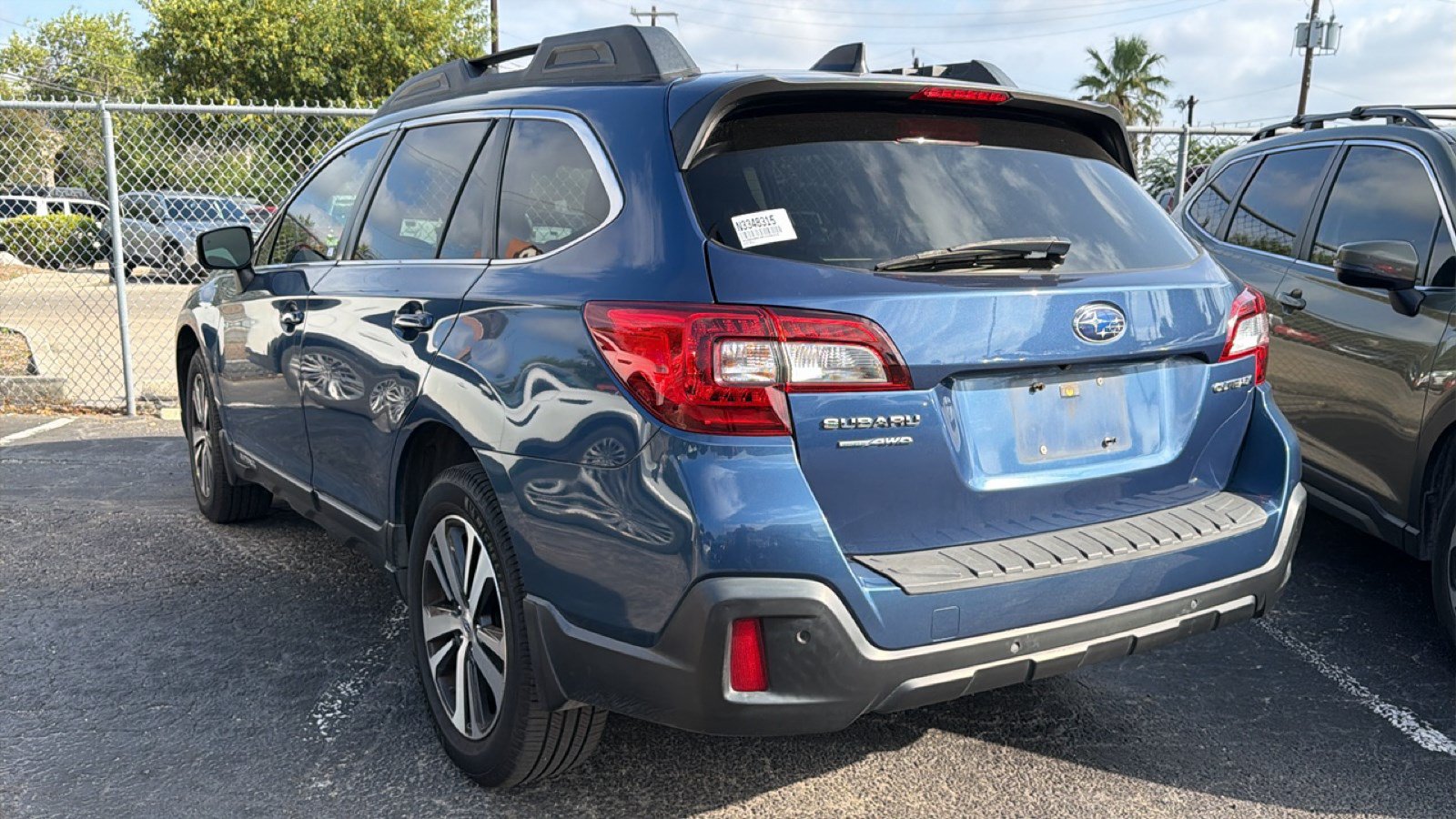 Used 2019 Subaru Outback 2.5i Limited w/ Popular Package #2 AWD/4WD image 5