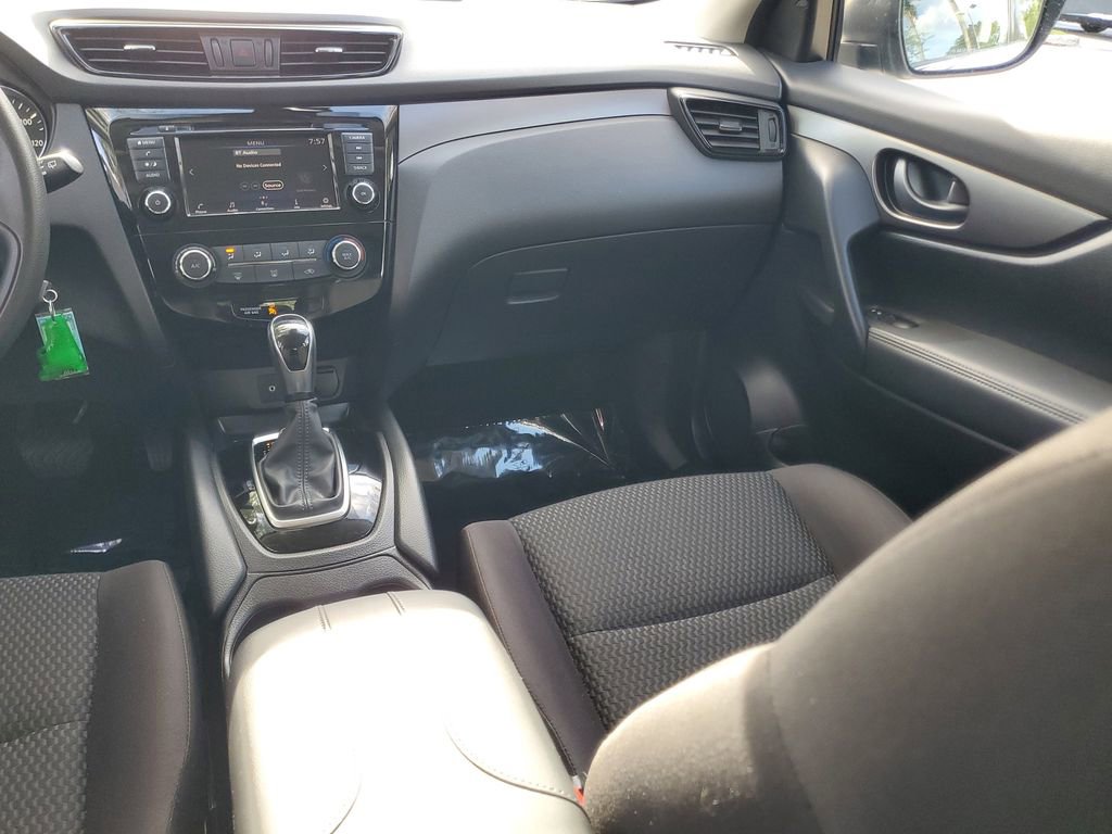 Used 2020 Nissan Rogue Sport S w/ Appearance Package FWD image 14