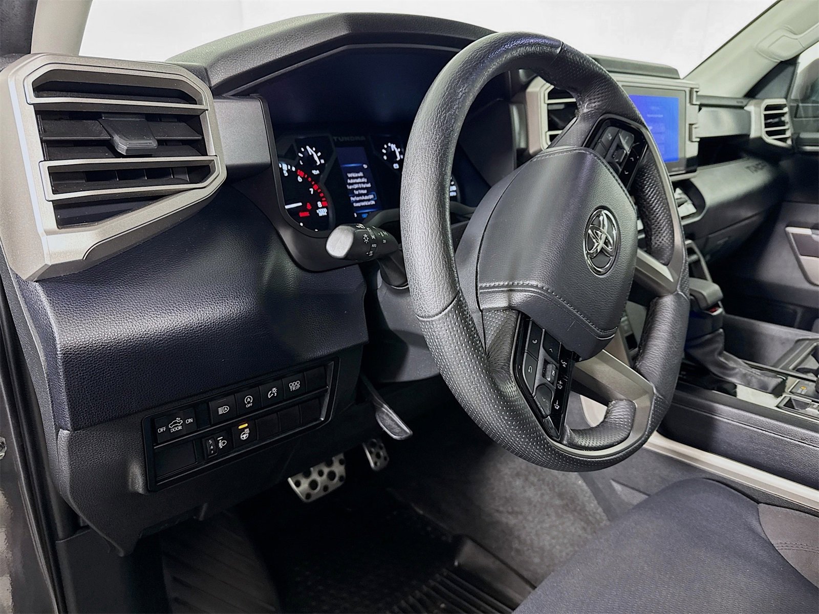 Used 2023 Toyota Tundra SR5 image 7
