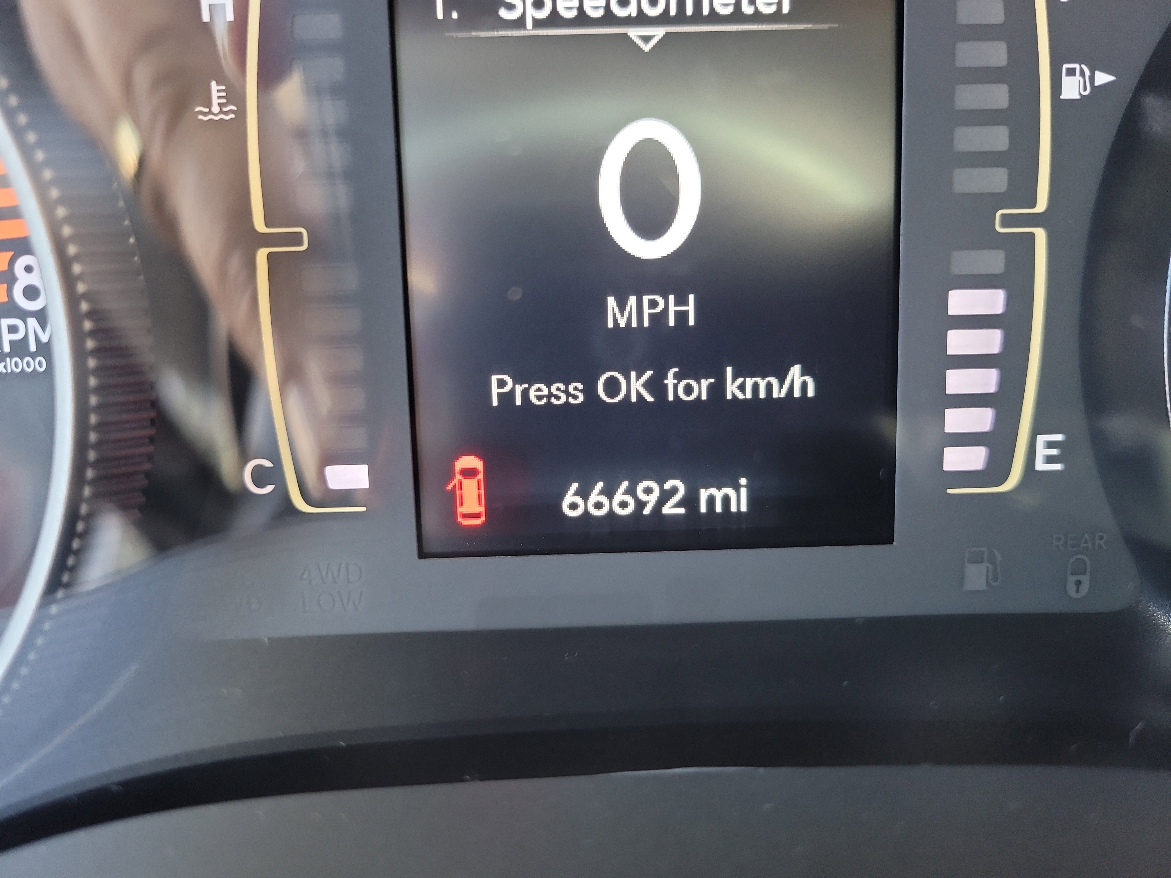 Used 2019 Jeep Cherokee Latitude w/ Popular Appearance Group image 30