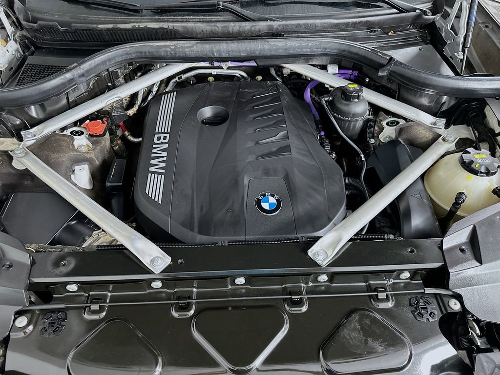 Used 2023 BMW X7 xDrive40i w/ Parking Assistance Package image 32