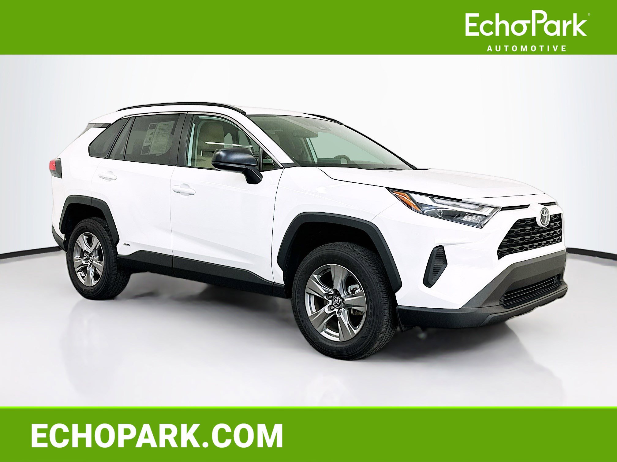 Used 2025 Toyota RAV4 LE image 1