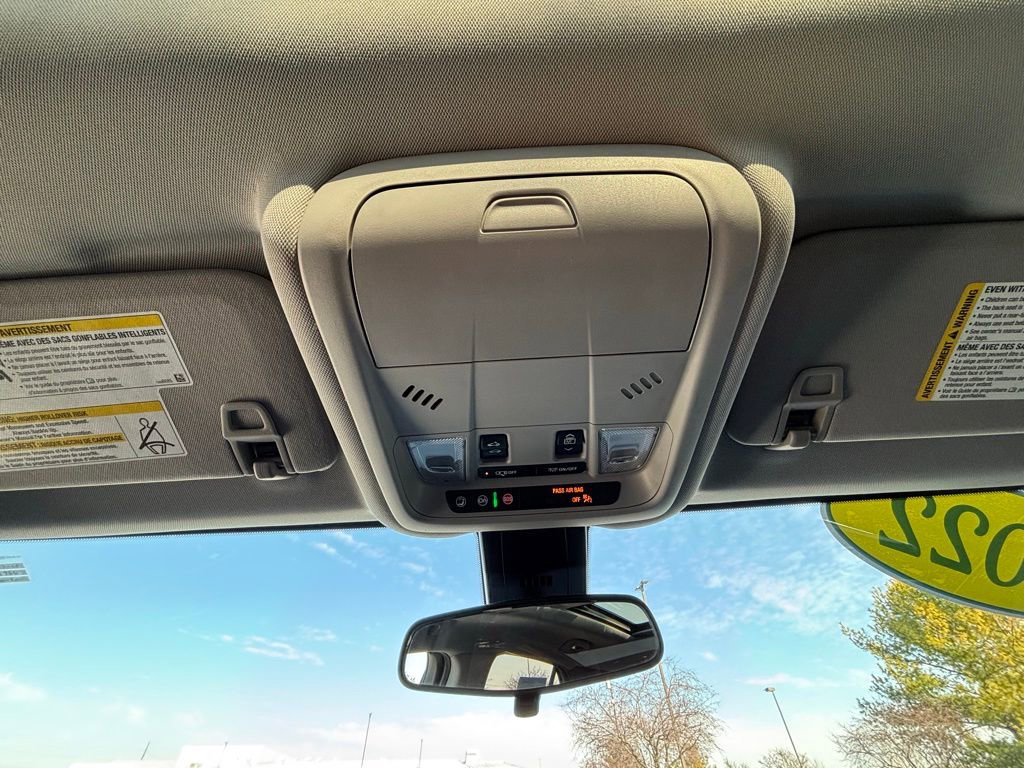 Used 2022 Chevrolet Equinox LT image 34