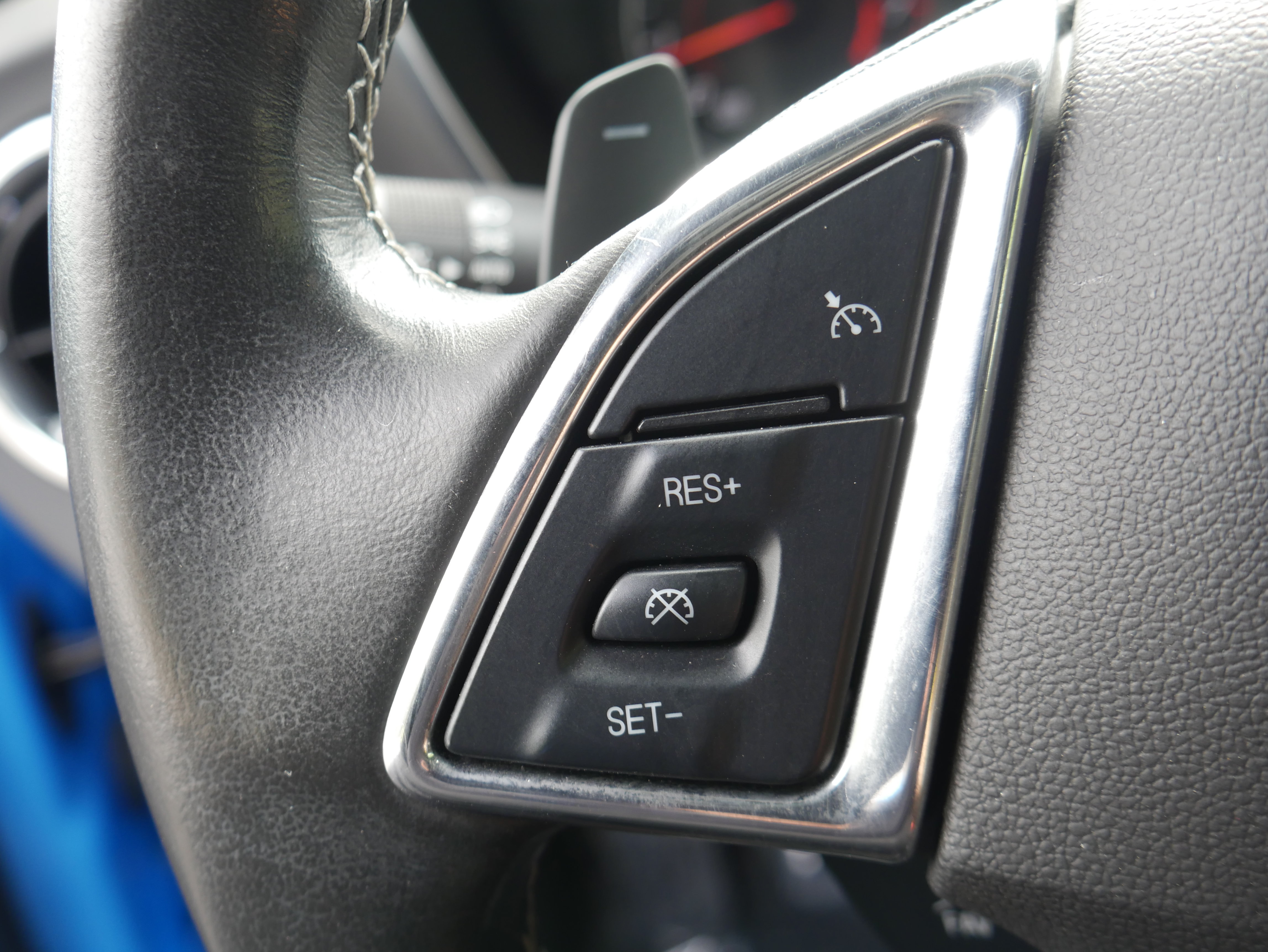 Used 2023 Chevrolet Camaro LT RWD image 21