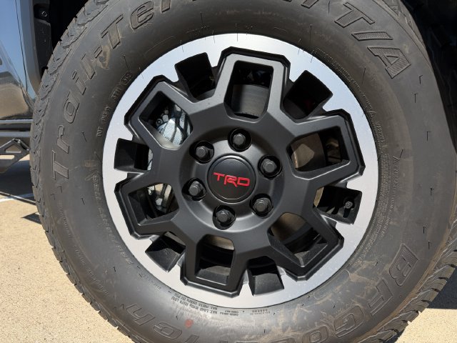 New 2026 Toyota Tacoma TRD Off-Road AWD/4WD image 9