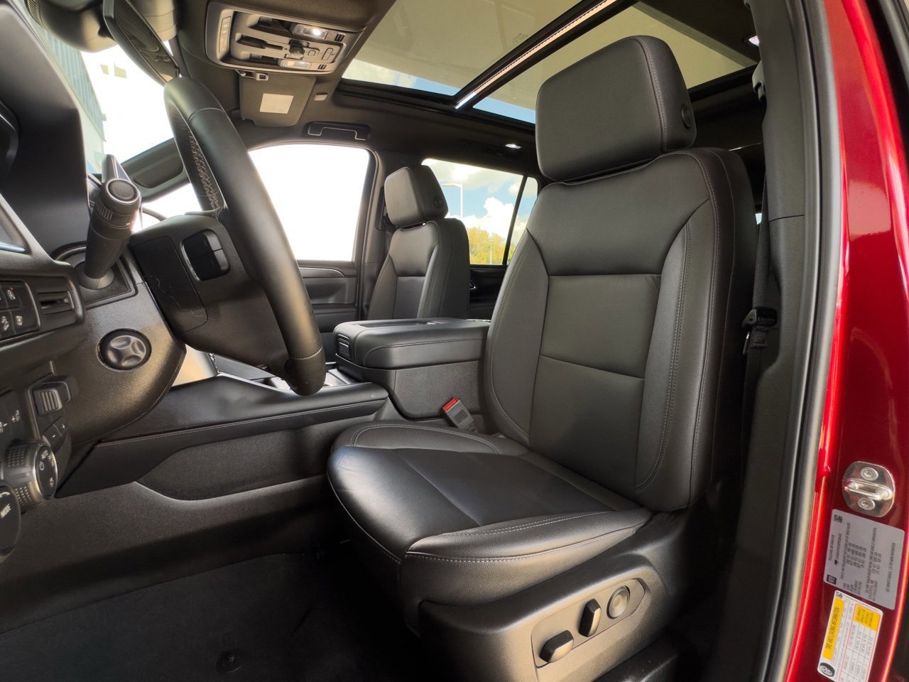 Certified 2023 Chevrolet Tahoe Z71 w/ Luxury Package image 4