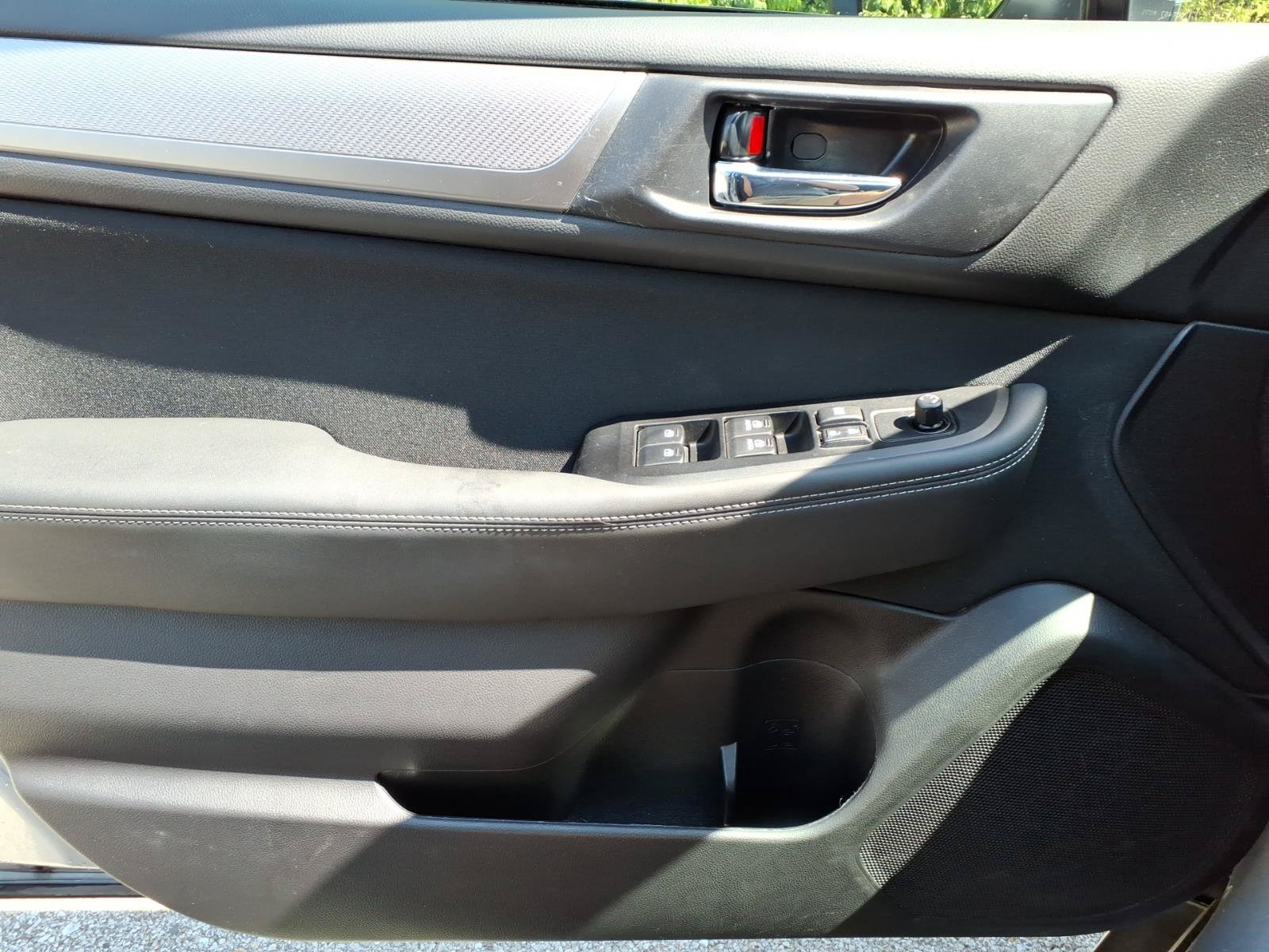 Used 2019 Subaru Outback 2.5i Premium AWD/4WD image 21