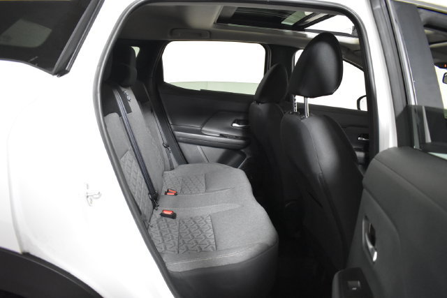 Certified 2026 Nissan Kicks SV w/ SV Premium Package FWD image 31