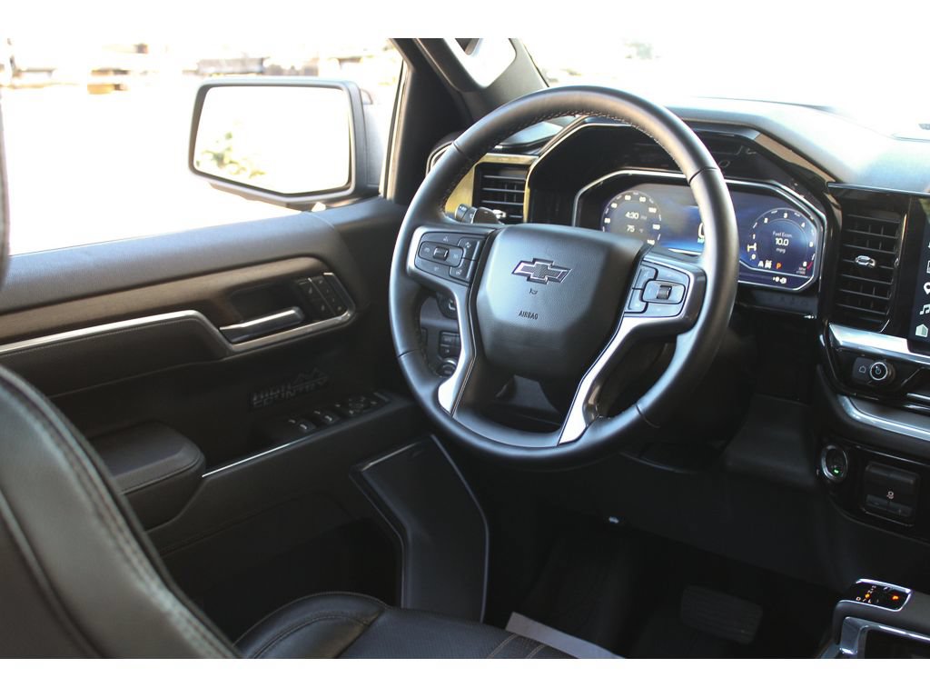 Used 2025 Chevrolet Silverado 1500 High Country w/ Midnight Edition AWD/4WD image 40
