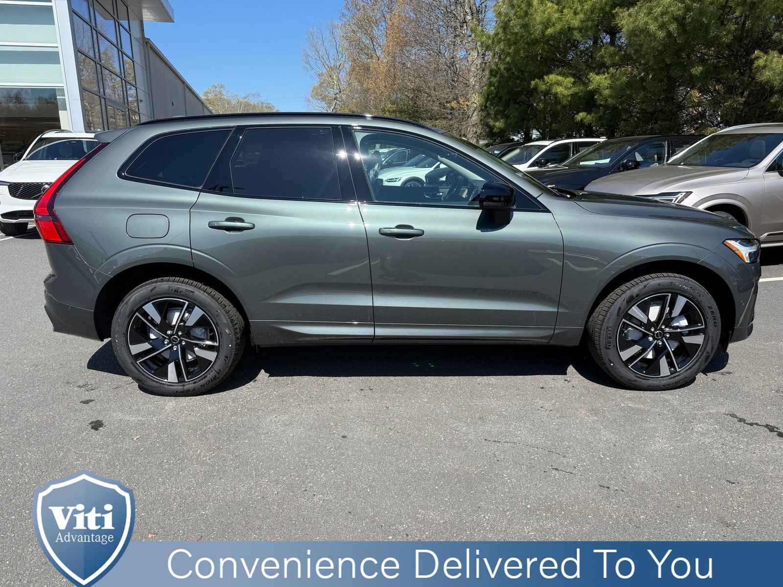 New 2026 Volvo XC60 B5 Plus w/ Protection Package Premier AWD/4WD image 9