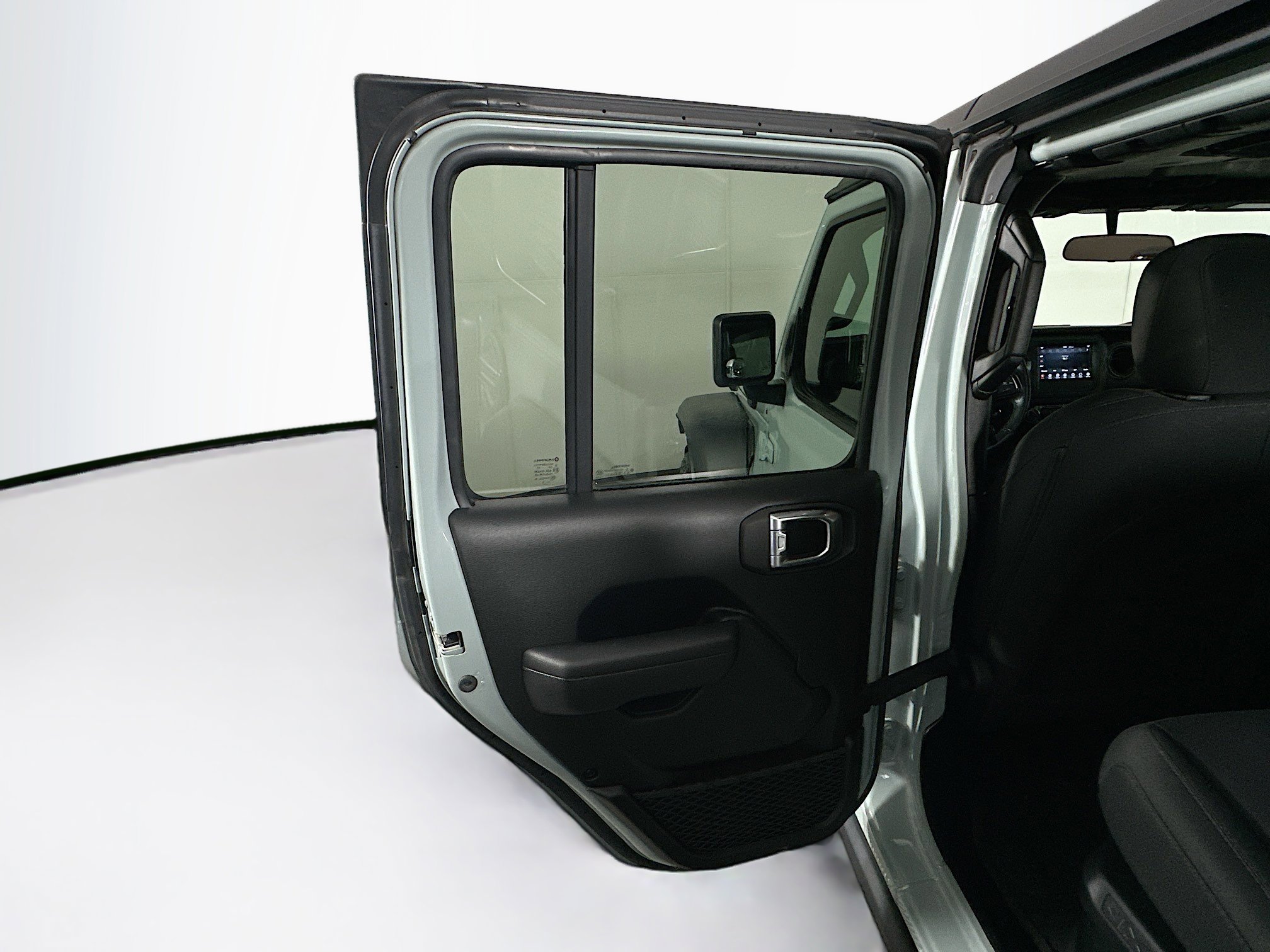 Used 2023 Jeep Wrangler Unlimited w/ Cold Weather Group image 24
