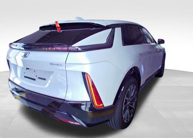 Used 2024 Cadillac Lyriq Sport AWD/4WD image 3