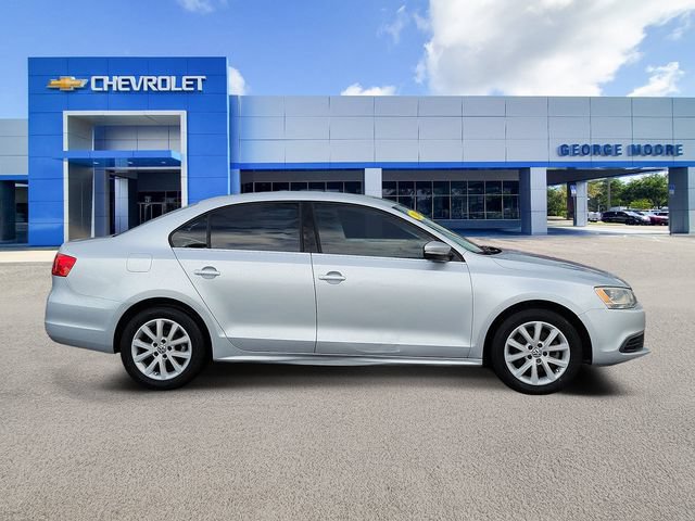 Used 2014 Volkswagen Jetta SE FWD image 2
