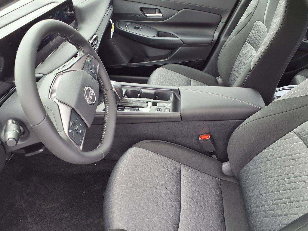 New 2026 Nissan Sentra SV w/ SV Convenience Package FWD image 14