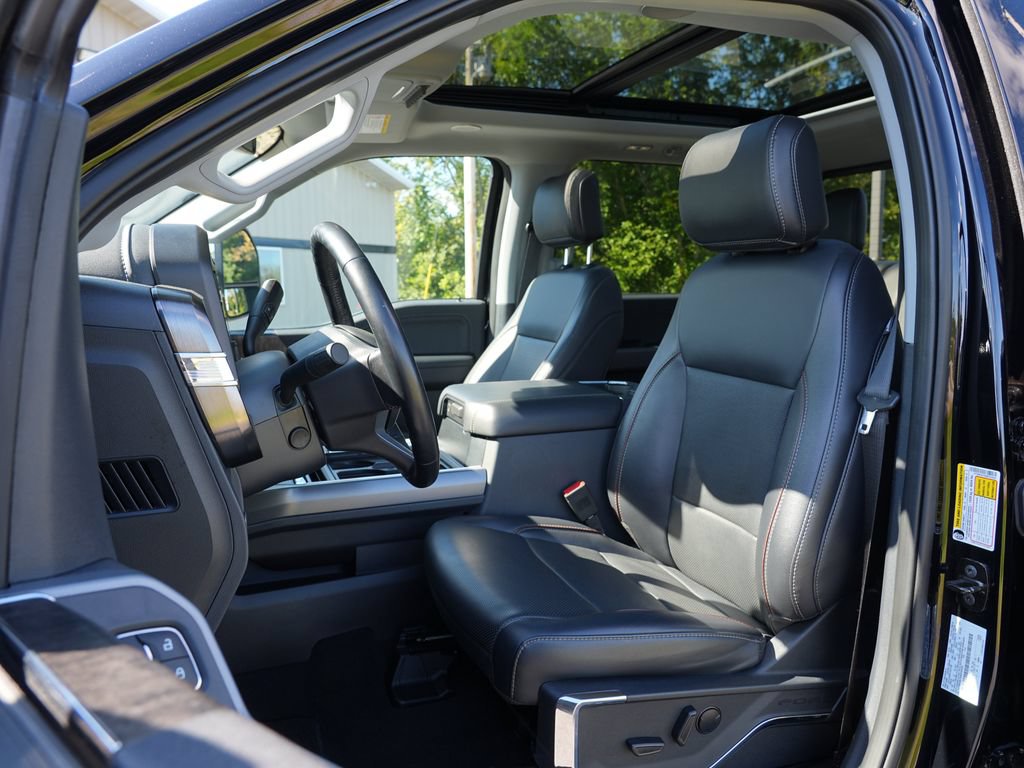 Used 2024 Ford F350 Lariat w/ Lariat Ultimate Package AWD/4WD image 12