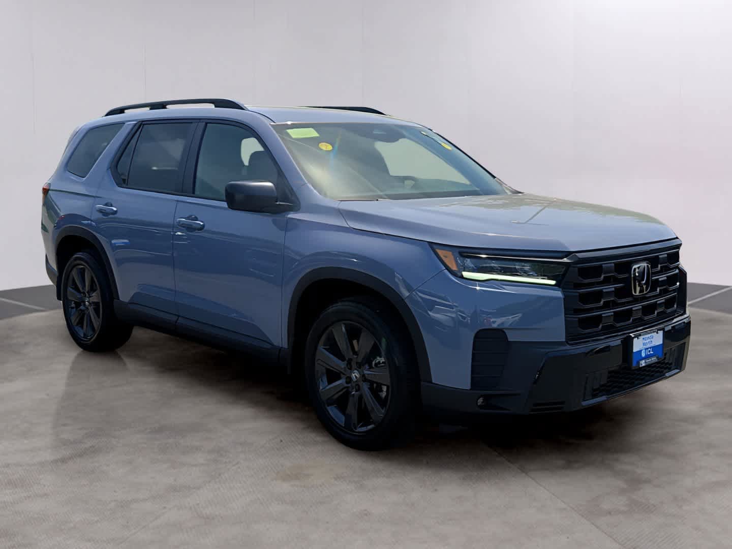 Certified 2026 Honda Pilot Sport image 3
