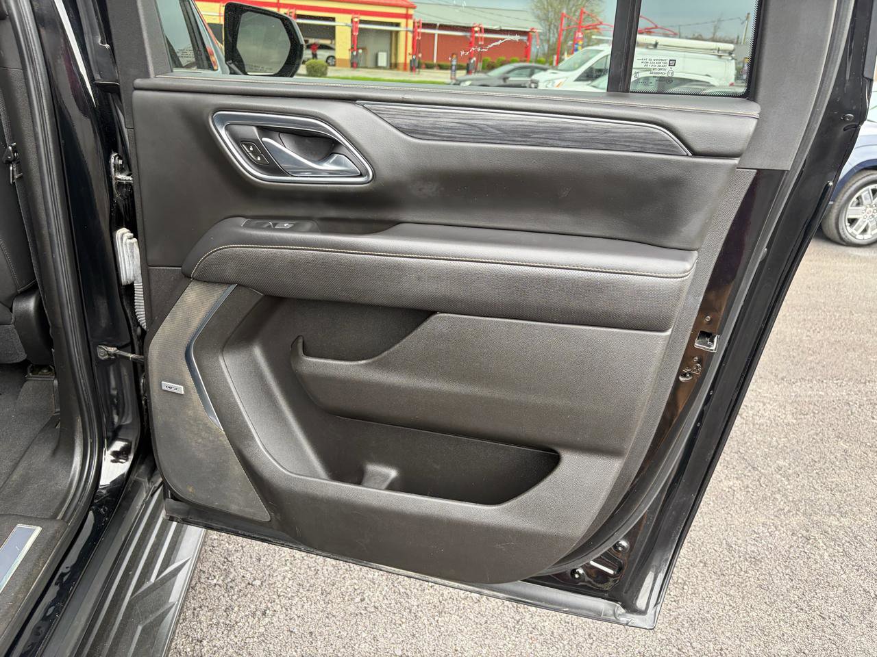 Used 2021 GMC Yukon XL SLT AWD/4WD image 14