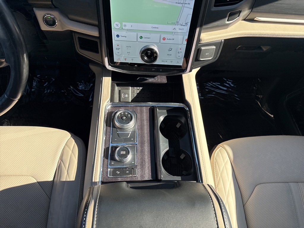 Used 2022 Ford Expedition Platinum image 15