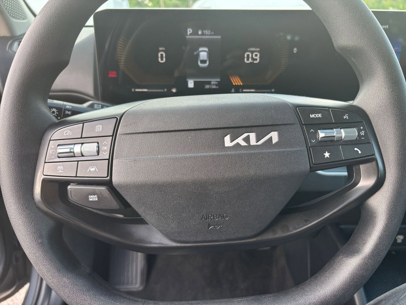 Used 2025 Kia K4 FWD image 28
