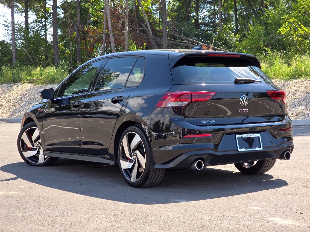Certified 2022 Volkswagen GTI SE FWD image 20