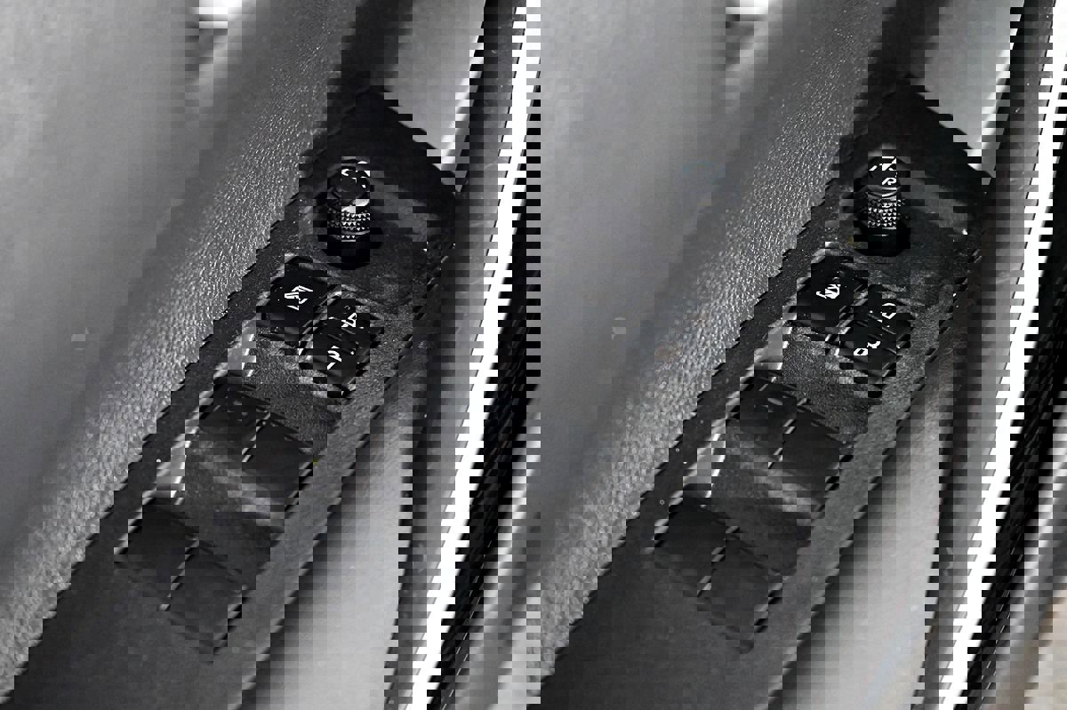 Used 2023 Toyota Corolla XSE w/ Carpet Mat Package (TMS) image 15