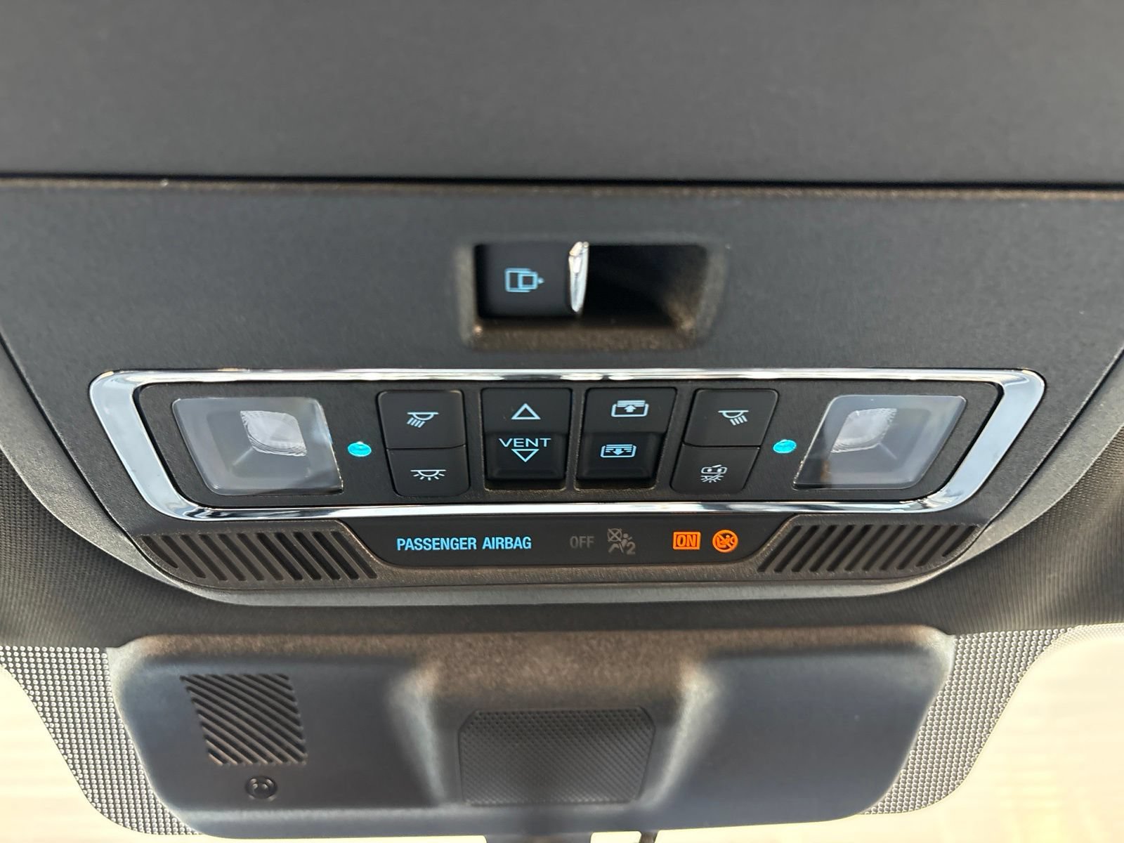 Used 2023 Ford F250 Platinum w/ FX4 Off-Road Package AWD/4WD image 24