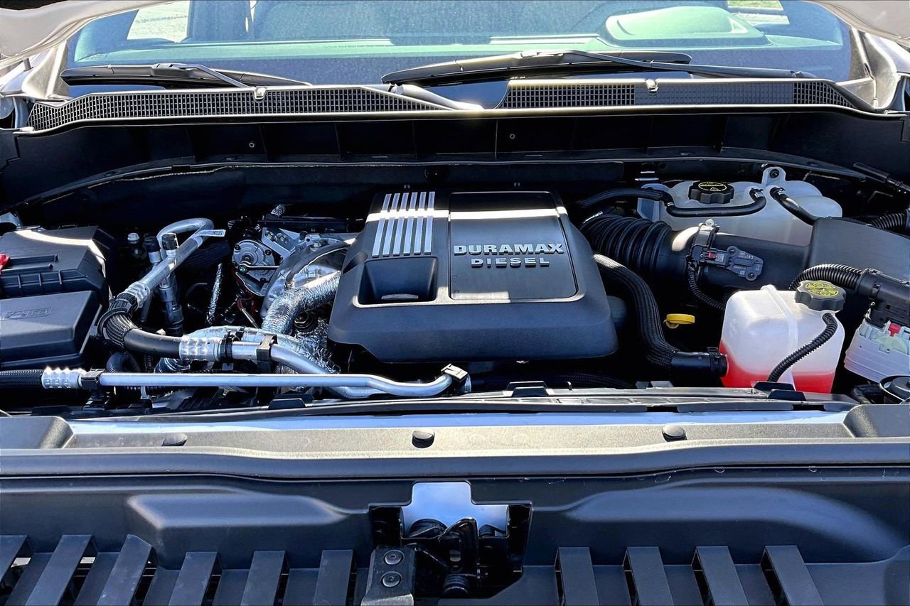 Used 2025 Chevrolet Silverado 1500 LTZ w/ Z71 Off-Road Package image 38