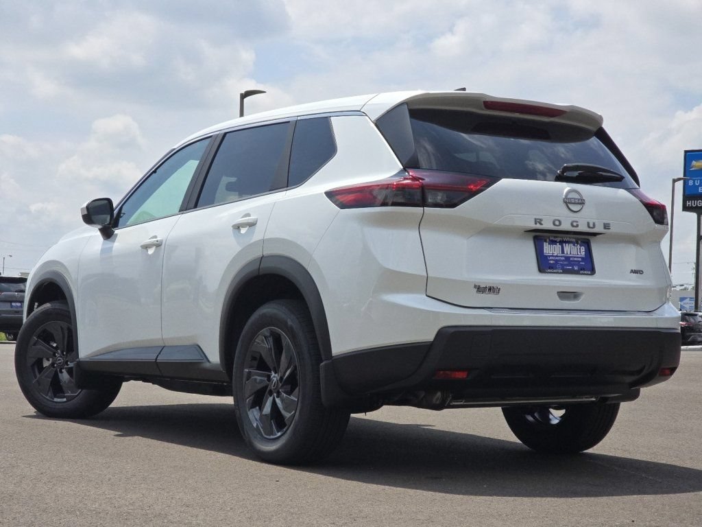 New 2026 Nissan Rogue SV w/ Cold Weather Package AWD/4WD image 8