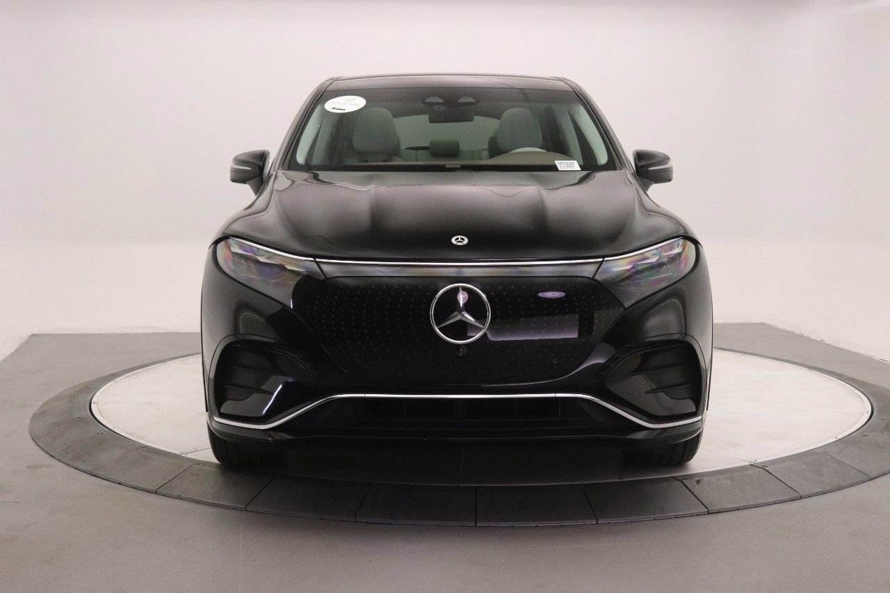 Certified 2023 Mercedes-Benz EQS 580 4MATIC SUV image 6