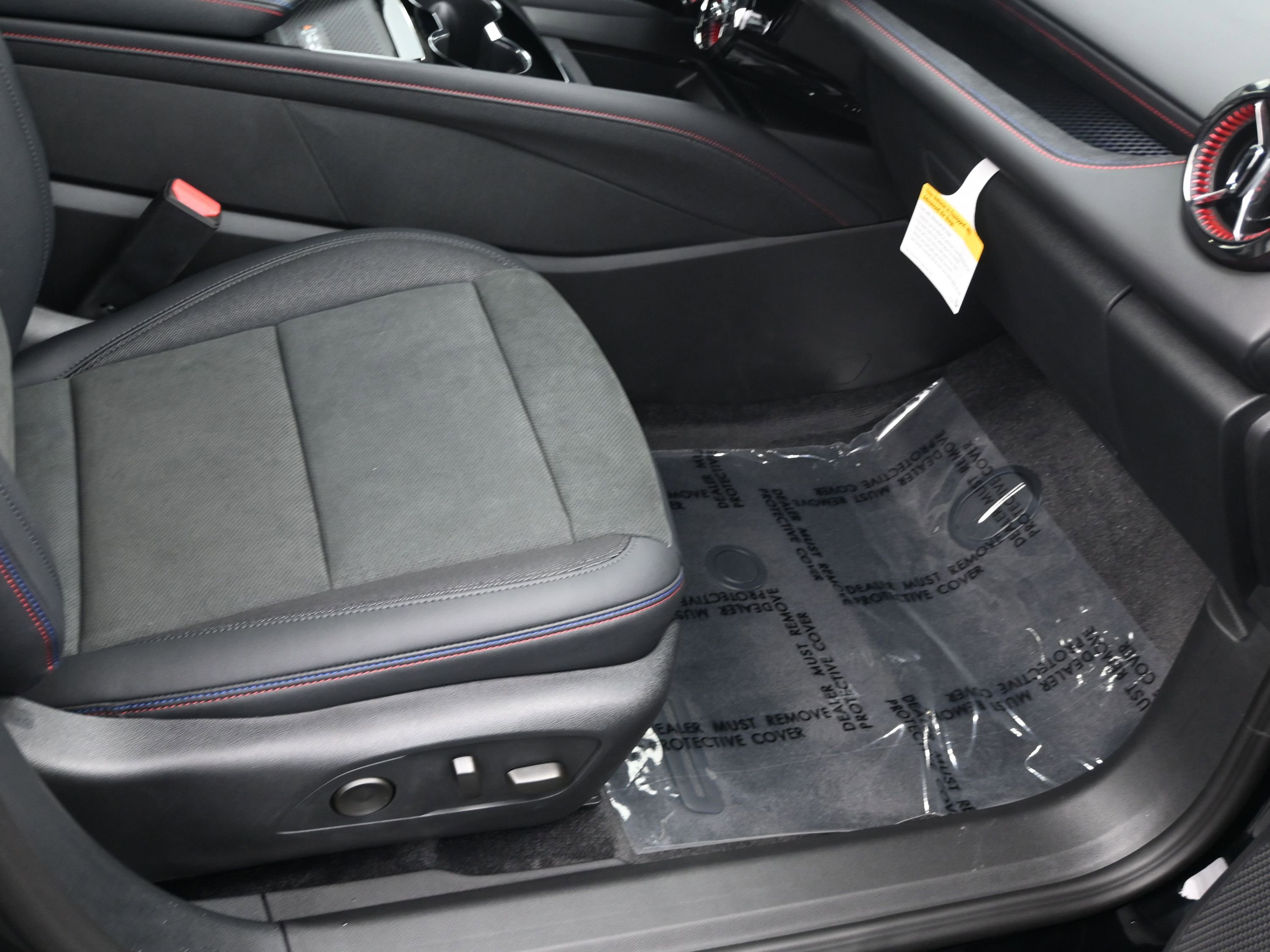 New 2025 Chevrolet Blazer EV RS image 14