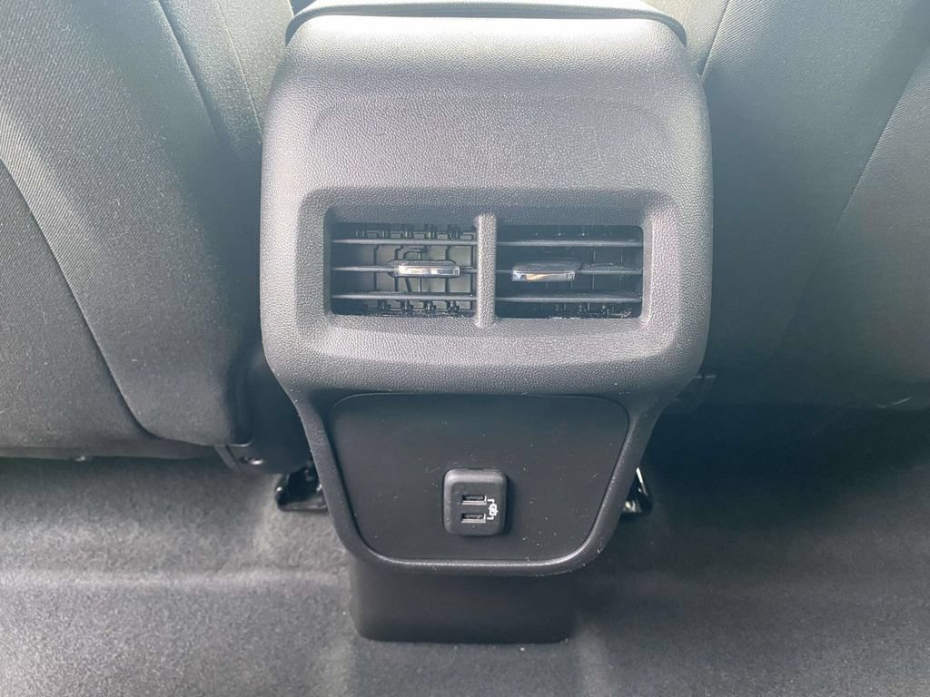 Used 2024 Chevrolet Equinox LT AWD/4WD image 11