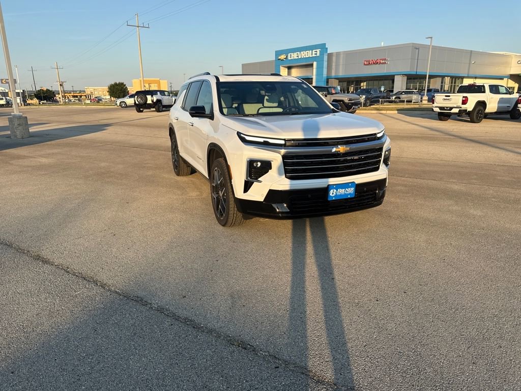 New 2026 Chevrolet Traverse High Country w/ LPO, Floor Liner Package image 1