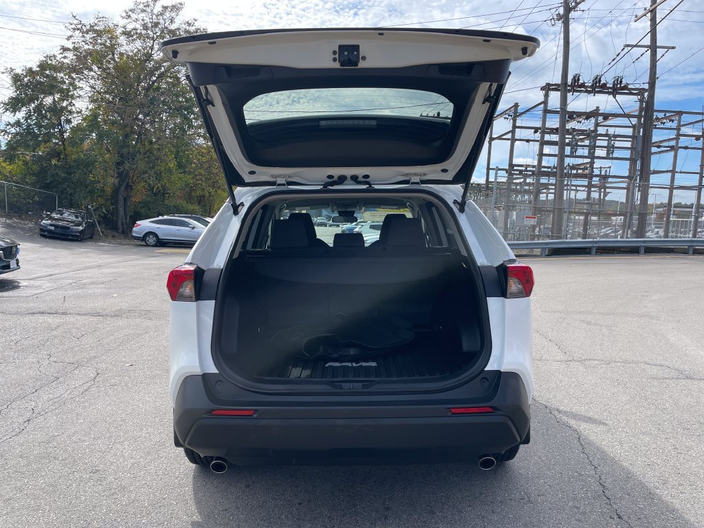 Certified 2023 Toyota RAV4 LE AWD/4WD image 13