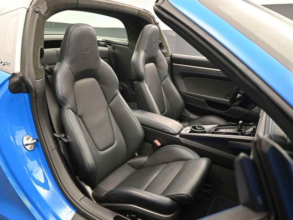 Certified 2022 Porsche 911 Targa 4S AWD/4WD image 12
