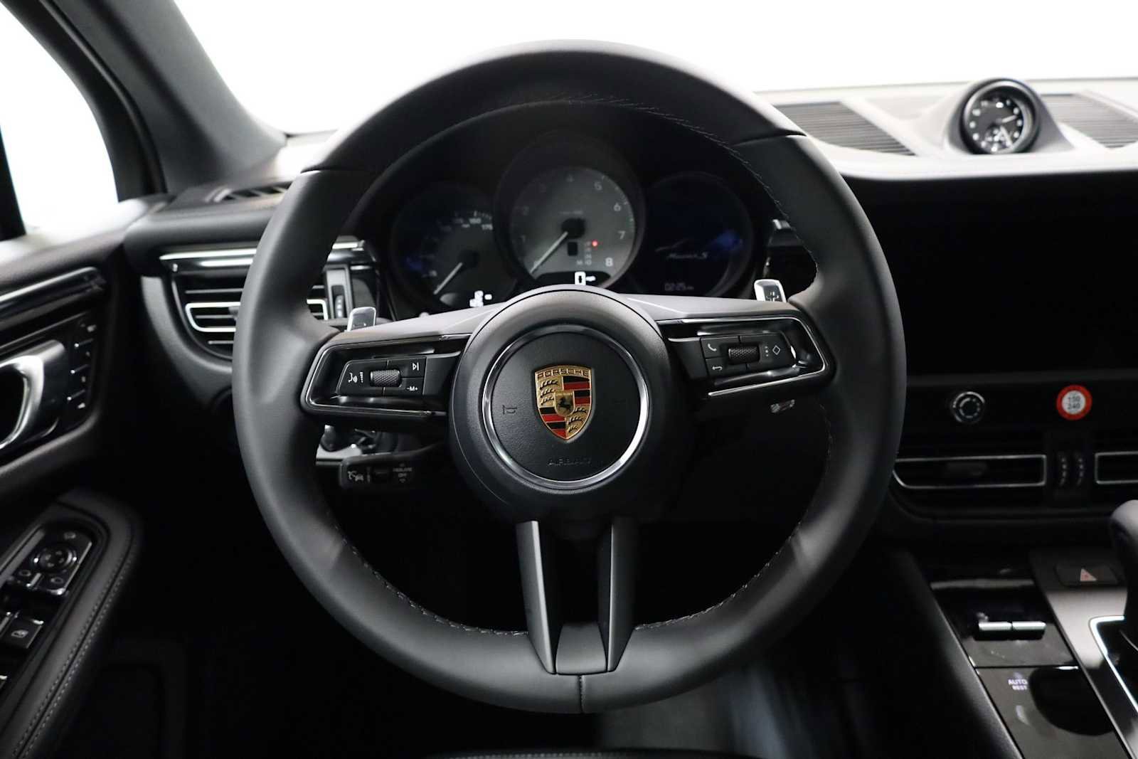 New 2026 Porsche Macan S image 25