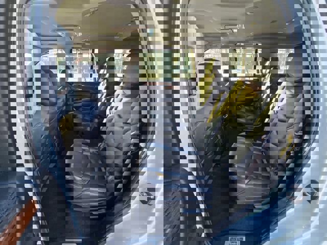 Used 2016 Cadillac Escalade Luxury image 12