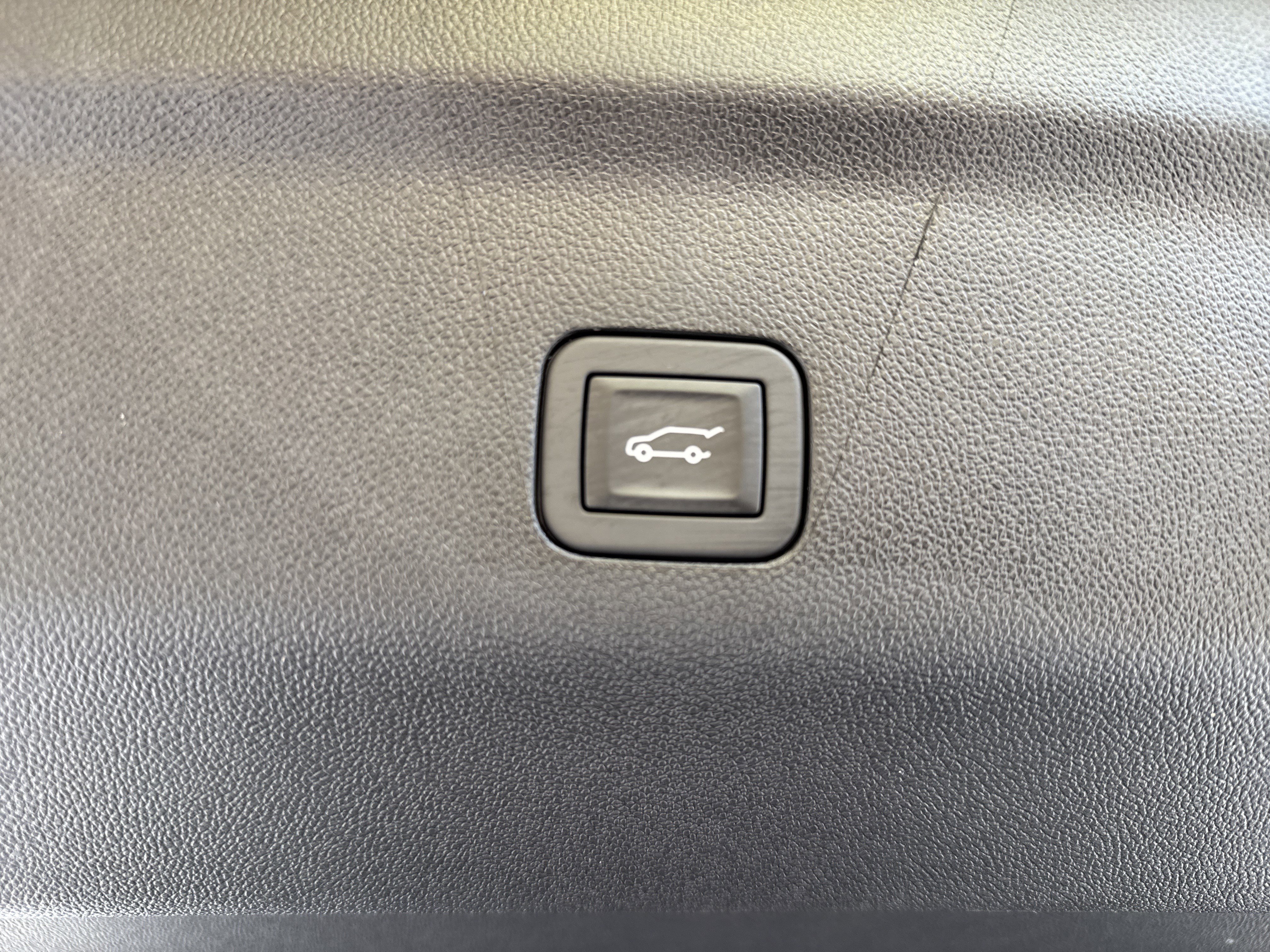 Used 2026 Cadillac Escalade V image 41