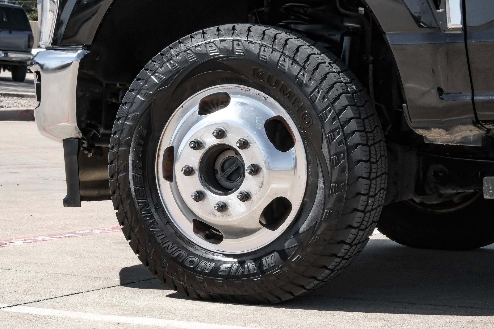 Used 2023 Ford F350 Lariat image 59