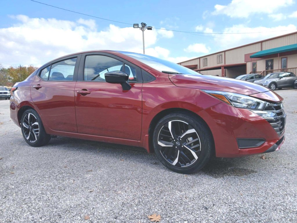 Used 2024 Nissan Versa SR w/ Trunk Package image 3