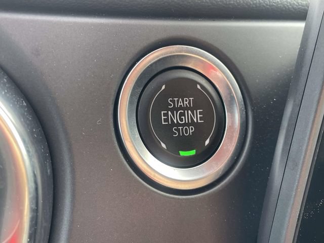 Used 2025 Chevrolet Blazer LT AWD/4WD image 19