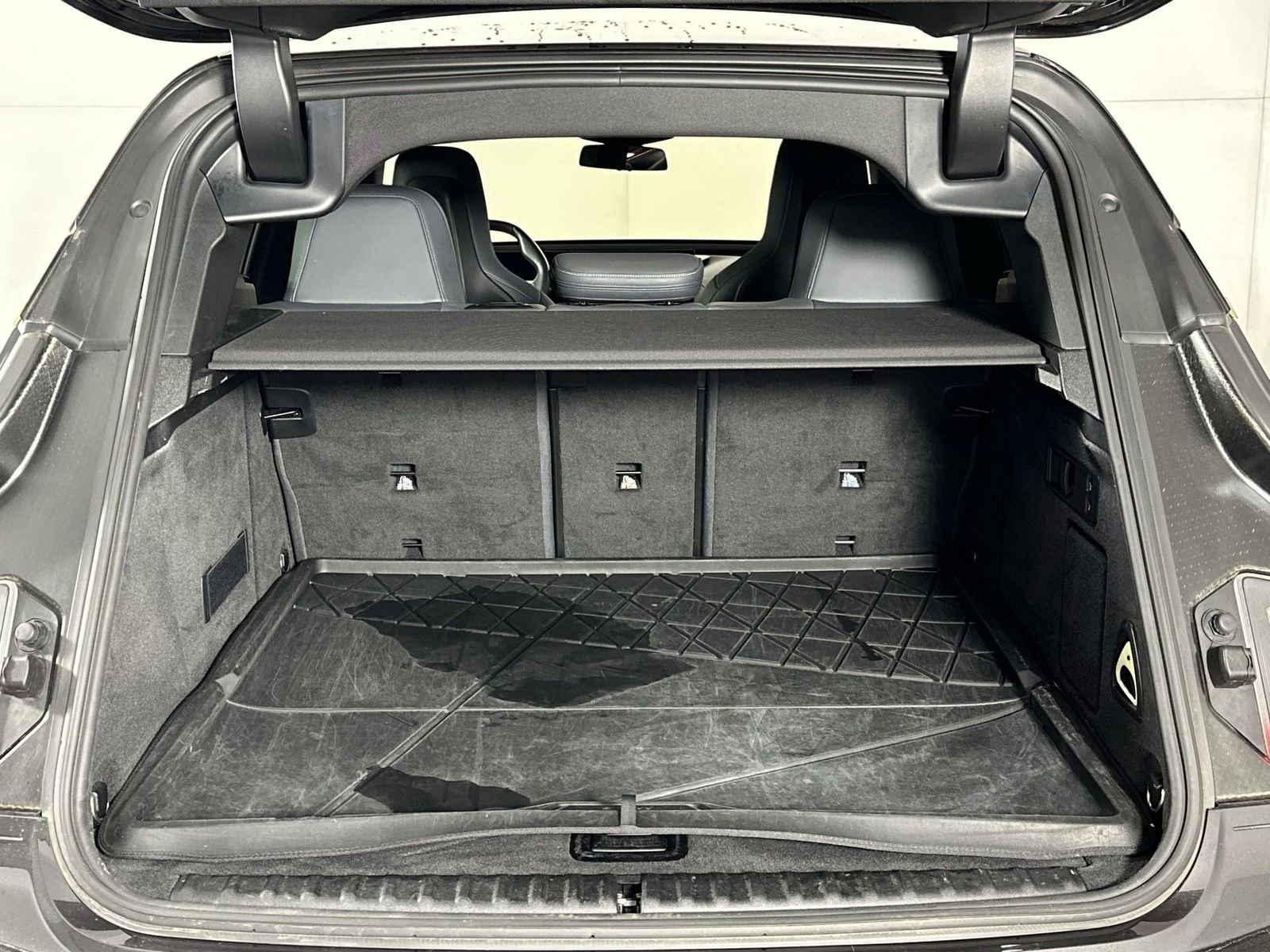 Used 2022 BMW iX xDrive50 w/ Premium Package image 25