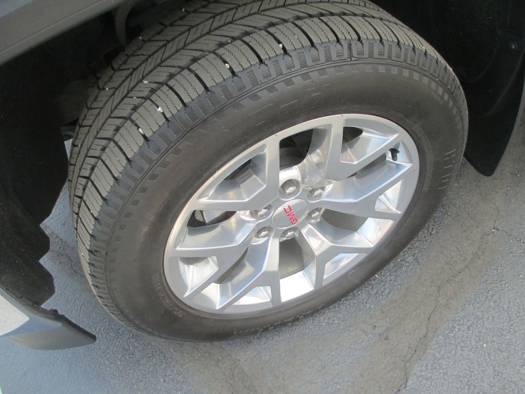 Used 2018 GMC Sierra 1500 SLT w/ SLT Premium Package AWD/4WD image 14