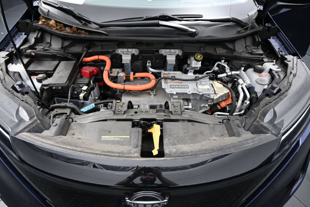 Used 2023 Nissan Ariya AWD image 29