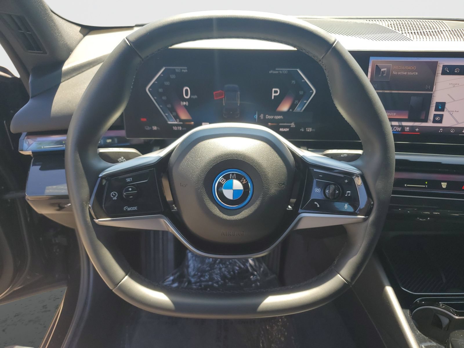Used 2024 BMW i5 eDrive40i RWD image 30